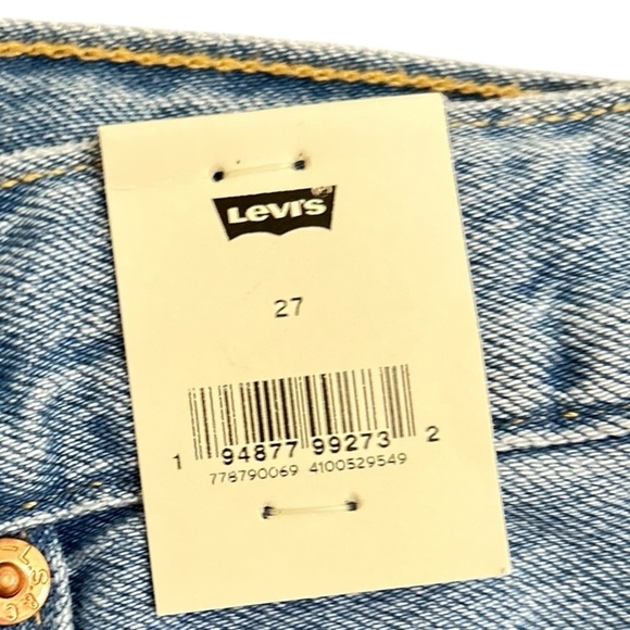 NWT Levi's rib cage Light Blue denim jean shorts raw hem distressed size 27 - Picture 3 of 8